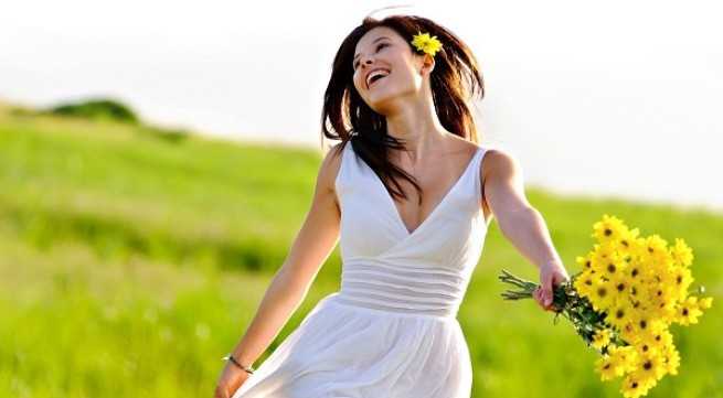 Phụ nữ thông minh sẽ yêu bản thân theo 3 cách cực kỳ khôn ngoan