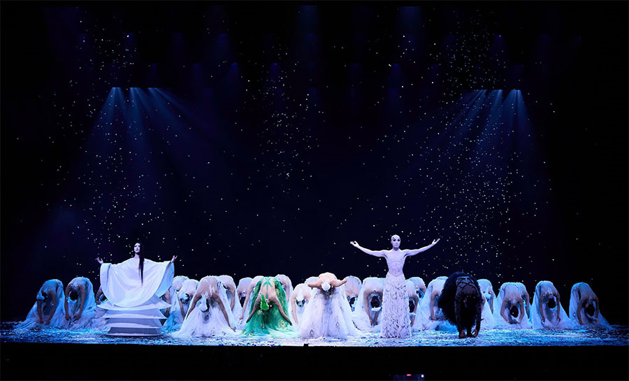 Dương Lệ Bình và vũ điệu của sự vô thường: Khi ‘Khổng tước’ tung cánh trên bầu trời Hà Nội