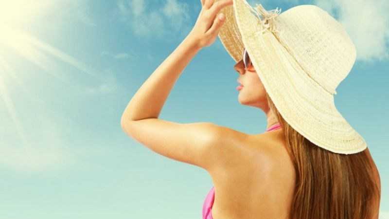 Bí quyết giữ làn da luôn sáng mịn khi đi du lịch vào mùa hè